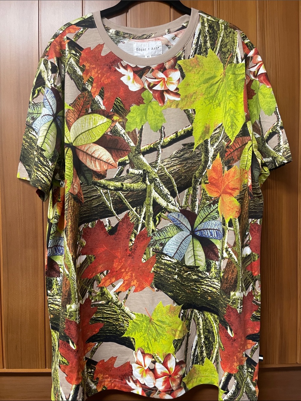 Edgar + Ash Hawaiian Floral Camouflage Crew Neck T-Shirt XL NWT